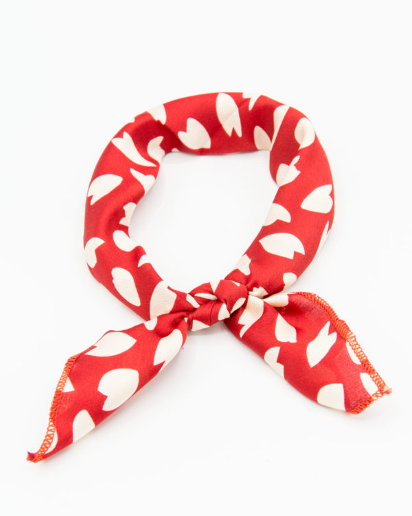 bandana foulard rouge à taches blanches