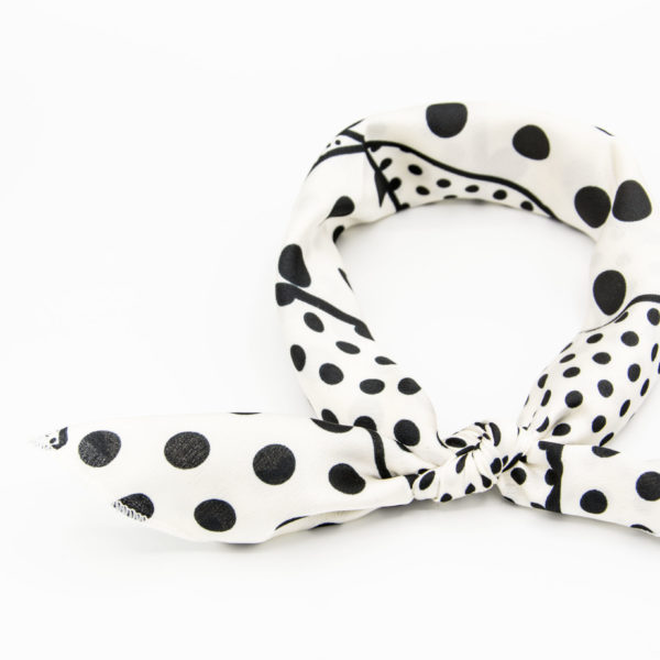 bandana géométrique blanc à pois noirs