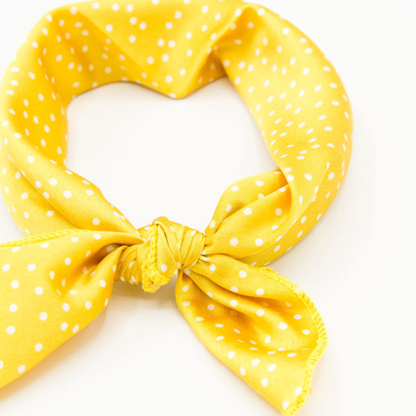 bandana jaune points blancs
