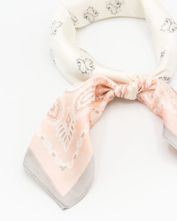 bandana satin rose et blanc