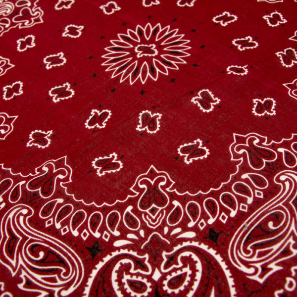 bandana homme rouge bordeaux à motif paisley soleil