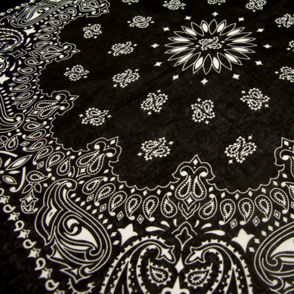 zoom bandana noir à motif paisley pour homme